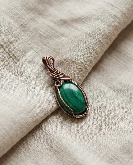 Workshop Amulet/sieraad van metaaldraad & Natuurstenen